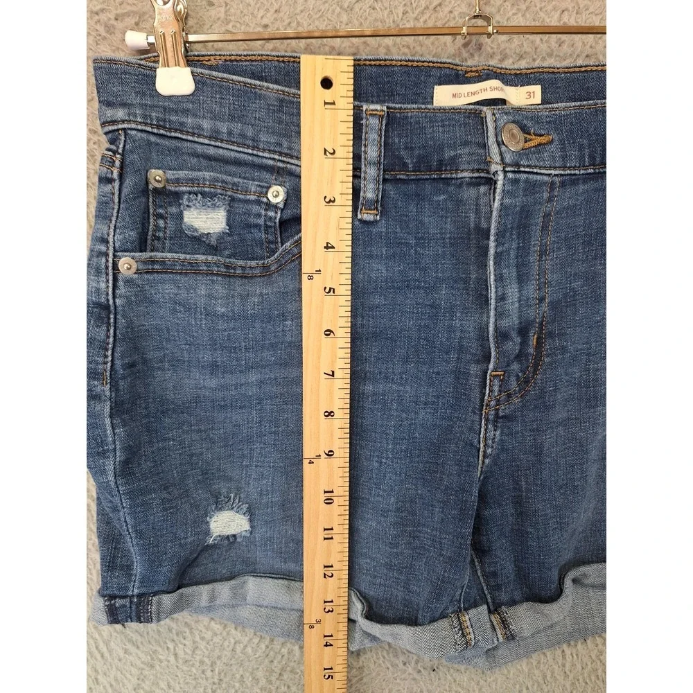Levi's Mid Length Shorts Women 31 (Fits 34W) Blue Denim Cotton Distressed Cuffed